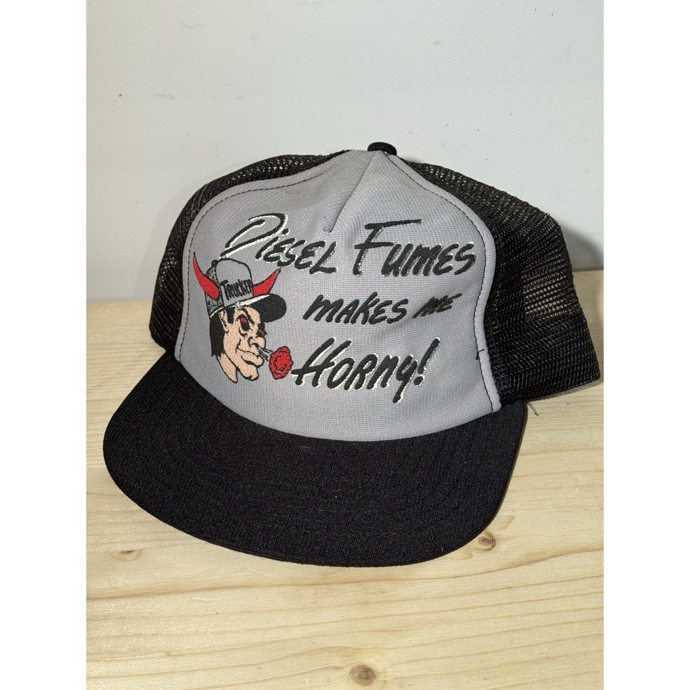 Vintage Comedy Trucker Hat Cap‎ SnapBack 80s USA "Diesel Fumes Makes Me Horny"